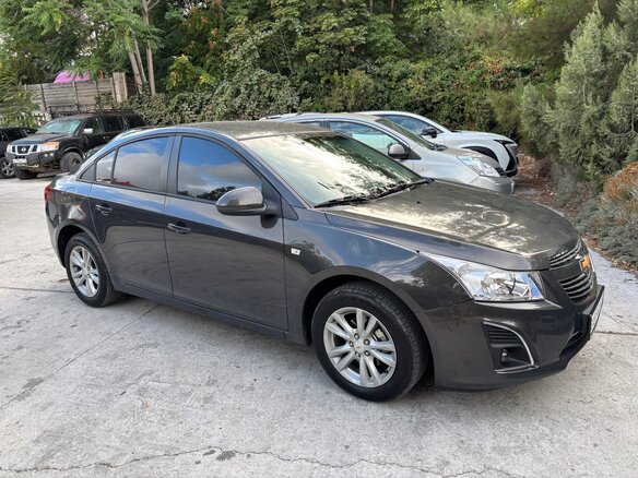 2013 Chevrolet Cruze I Рестайлинг, серый, 1450000 рублей - вид 5