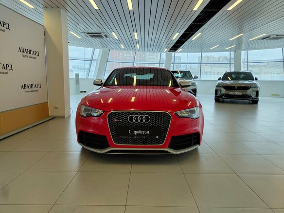 2012 Audi RS 5 I (8T) Рестайлинг, красный, 3100000 рублей - вид 2