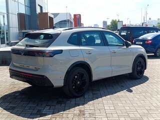 2026 Volkswagen Tiguan L Pro III (China Market), белый, 5250000 рублей, вид 5