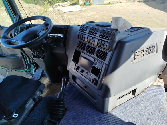 2002 Iveco Stralis, зелёный, 200000 рублей - вид 10