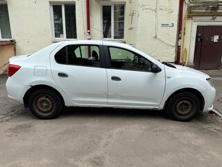 2017 Renault Logan II, белый, 330000 рублей, вид 2