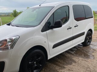 2021 Peugeot Partner Crossway II Рестайлинг 2, белый, 1970000 рублей, вид 5