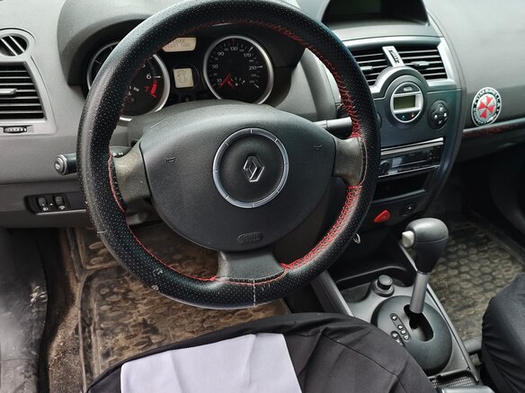 2007 Renault Megane II Рестайлинг, чёрный, 380000 рублей - вид 6