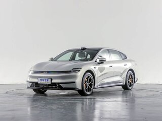 2026 Changan Qiyuan A06 28.39 kWh, серебристый, 2650000 рублей, вид 1
