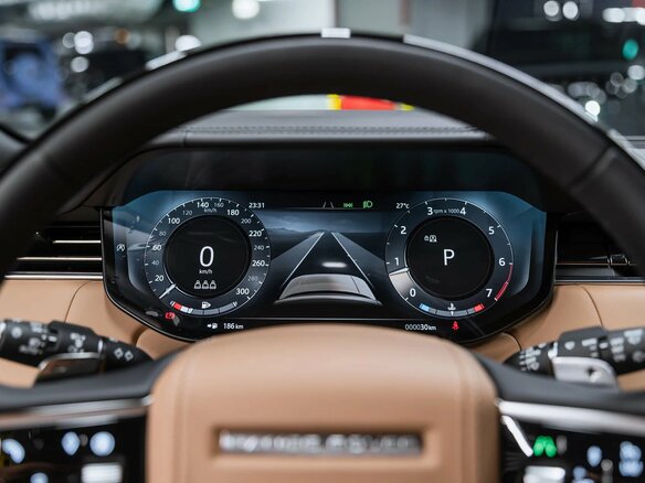 2026 Land Rover Range Rover P400 MHEV V, чёрный - вид 11