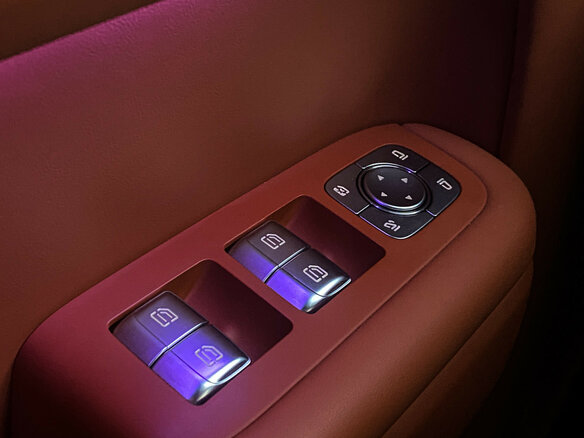 2023 Li Auto (Lixiang) L9 44.5 kWh I, чёрный, 5800000 рублей - вид 24