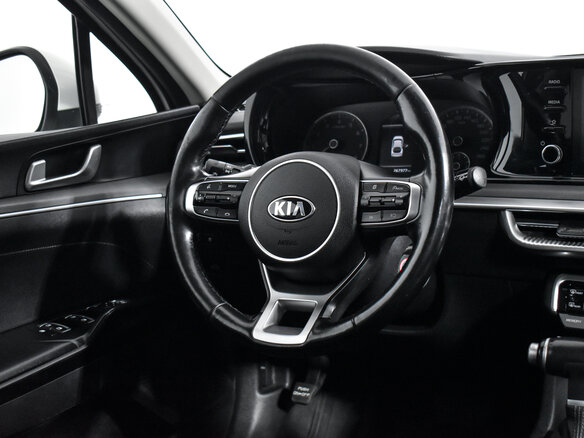 2020 Kia K5 III, белый - вид 14