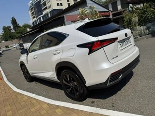 2019 Lexus NX 300h I Рестайлинг, белый, 4000000 рублей, вид 5