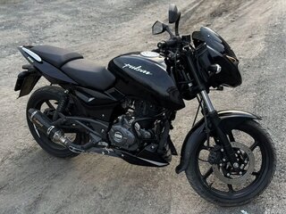 2021 Bajaj Pulsar 180, чёрный, 135000 рублей, вид 3