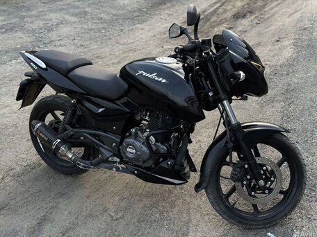 2021 Bajaj Pulsar 180, чёрный, 135000 рублей, вид 3