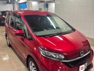 2020 Honda Freed II Рестайлинг, красный, 1690000 рублей, вид 1