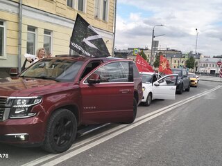 2016 Chevrolet Tahoe IV, пурпурный, 2590000 рублей, вид 3