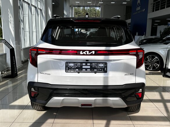 2026 Kia Seltos I Рестайлинг, белый, 2720000 рублей - вид 5