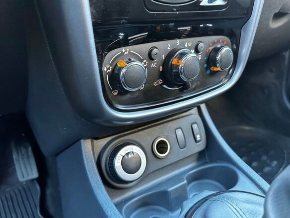 2012 Renault Duster I, серый, 800000 рублей - вид 10