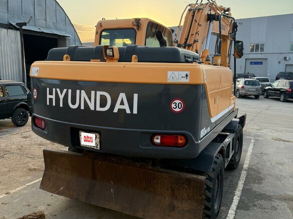 2013 Hyundai R180W, 7600000 рублей - вид 2