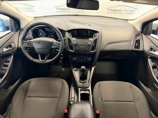 2018 Ford Focus III Рестайлинг, серебристый, 1125000 рублей, вид 4