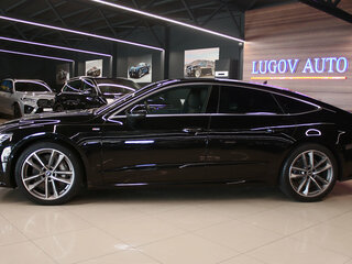 2021 Audi A7 55 TFSI II (4K), чёрный, 7100000 рублей, вид 2