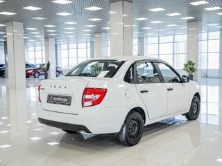 2019 Lada (ВАЗ) Granta I Рестайлинг, белый, 600000 рублей, вид 2