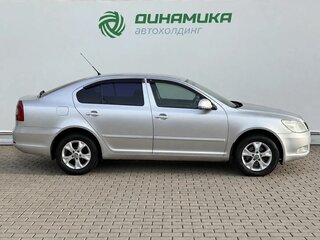 2010 Skoda Octavia II (A5) Рестайлинг, серебристый, 595000 рублей, вид 4