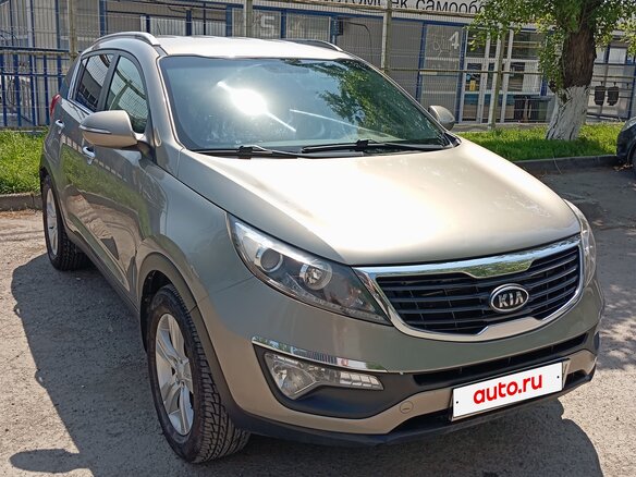 2010 Kia Sportage III, серебристый, 1500000 рублей - вид 2