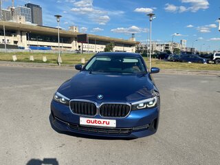 2021 BMW 5 серии 520d VII (G30/G31/G38) Рестайлинг, синий, 4195000 рублей, вид 3