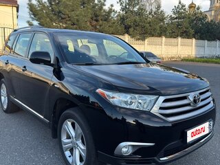 2013 Toyota Highlander II (XU40) Рестайлинг, чёрный, 3900000 рублей, вид 2