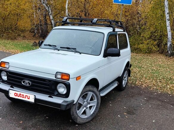 2019 Lada (ВАЗ) 2121 (4x4) I Рестайлинг, белый, 600000 рублей - вид 1