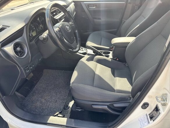 2018 Toyota Corolla XI (E160, E170, E180) Рестайлинг 1, белый, 1550000 рублей - вид 10
