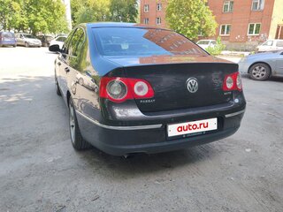 2005 Volkswagen Passat B6, коричневый, 600000 рублей, вид 3