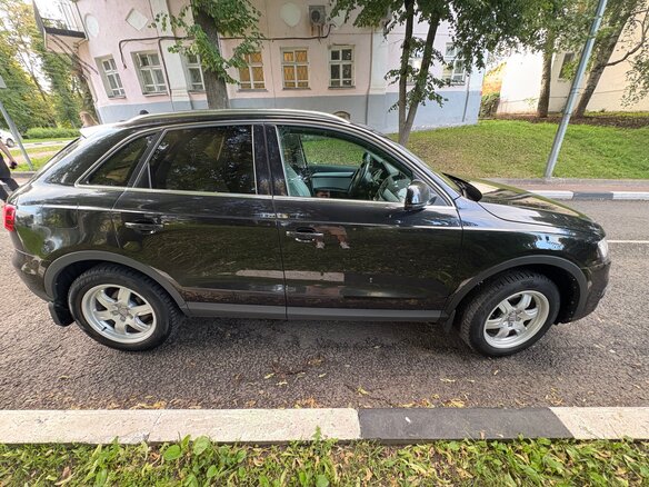 2012 Audi Q3 I (8U), чёрный - вид 4