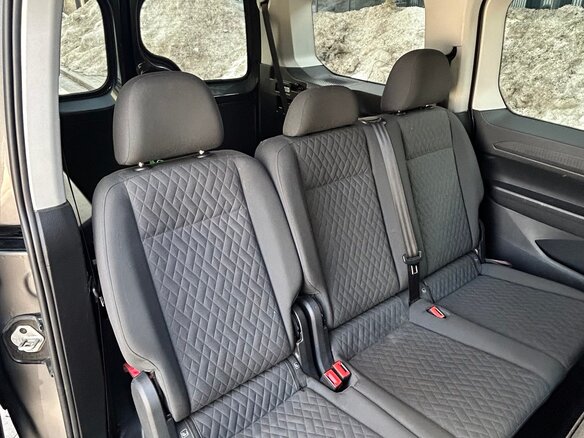 2021 Volkswagen Caddy Maxi V, серый, 3400000 рублей - вид 11