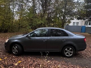 2009 Volkswagen Jetta V, серый, 800000 рублей, вид 5