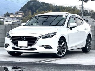 2019 Mazda Axela III Рестайлинг, белый, 957000 рублей, вид 3