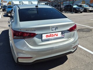 2017 Hyundai Solaris II, бежевый, 1300000 рублей, вид 2