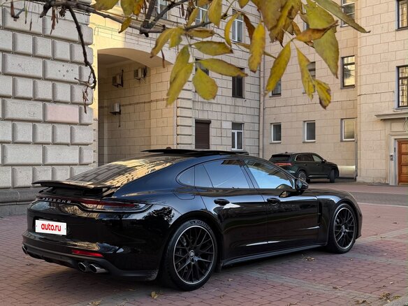 2021 Porsche Panamera II Рестайлинг, чёрный, 10500000 рублей - вид 3