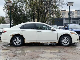 2010 Honda Accord VIII, белый, 709000 рублей, вид 4