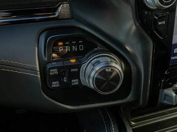 2022 Ram 1500 Crew Cab V, белый, 7950000 рублей - вид 18