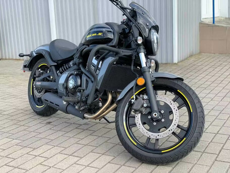 2022 Kawasaki EN650 Vulcan S, серый, 650000 рублей, вид 1