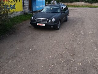 1996 Mercedes-Benz E-Класс 320 II (W210, S210), фиолетовый, 634000 рублей, вид 3