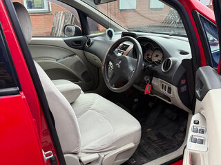 2003 Mitsubishi Colt VI (Z20/Z30), красный, 425000 рублей, вид 5