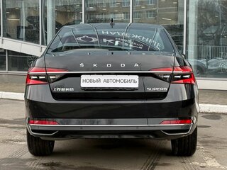 2025 Skoda Superb III Рестайлинг, чёрный, 3250000 рублей, вид 4