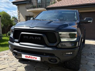 2020 Ram 1500 Quad Cab V, чёрный, 6260000 рублей, вид 1