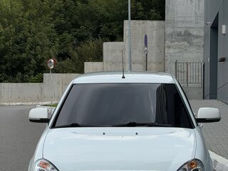2017 Lada (ВАЗ) Priora I Рестайлинг, белый, 580000 рублей, вид 3