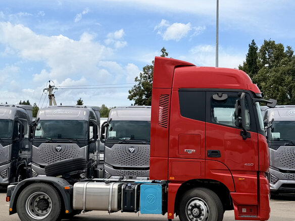 2024 Foton Auman EST-R, красный, 6980000 рублей - вид 6