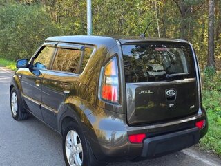 2010 Kia Soul I, коричневый, 780000 рублей, вид 5