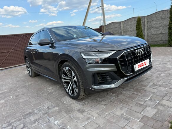 2018 Audi Q8 55 TFSI I (4M), серый, 5100000 рублей - вид 2