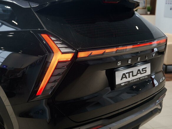2026 Geely Atlas II, чёрный, 3909990 рублей - вид 13
