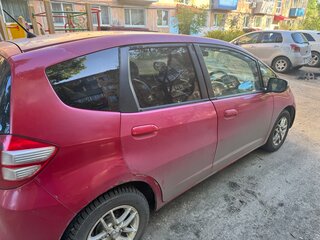 2009 Honda Fit II, красный, 490000 рублей, вид 3