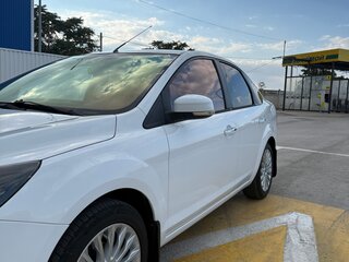 2010 Ford Focus II Рестайлинг, белый, 920000 рублей, вид 5