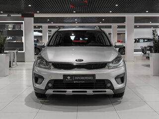 2018 Kia Rio X-Line IV, серебристый, 1590000 рублей, вид 3